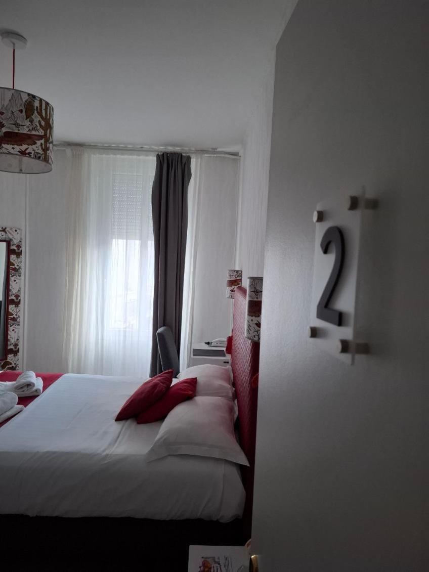 Le Crist'Al, Hotel Familial, Climatise, En Front De Mer Saint-Georges-de-Didonne Pokoj fotografie